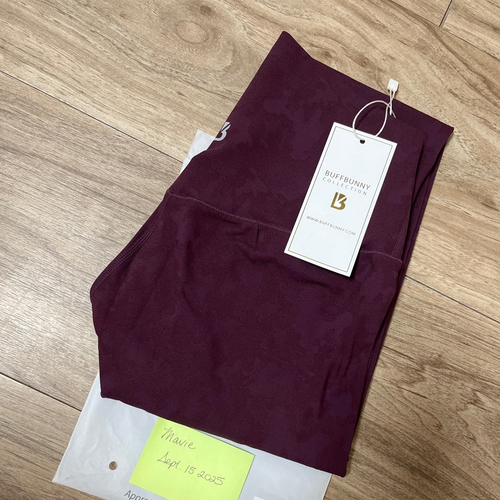 ($74) BuffBunny Confidential Legging - NDA - S